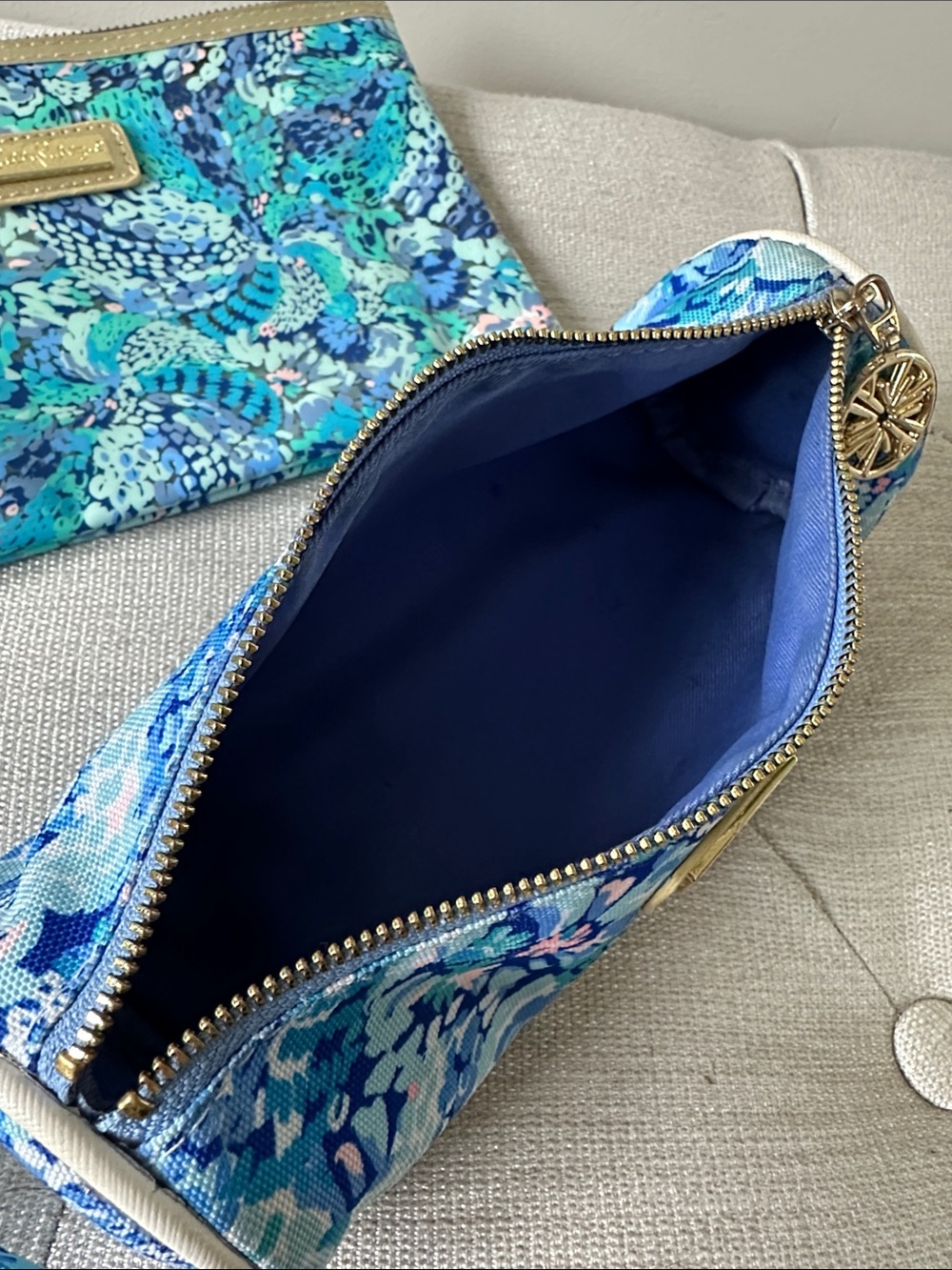 Lilly Pulitzer “Wave After Wave” Plastic Zip Pouch and Pencil Case Set Bundle - Picture 3 of 8